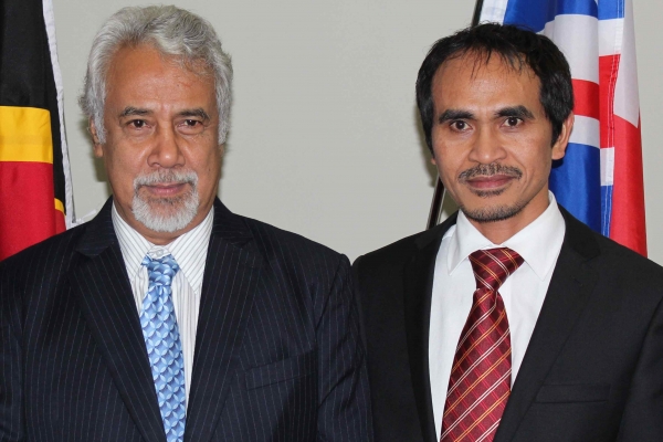Primeiro-Ministro, Kay Rala Xanana Gusmão, com o Embaixador de Timor-Leste no Reino Unido, Joaquim Fonseca