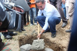 IMG 4193 300x200 Governo constrói Monumento da Reconciliação do massacre em Aifu