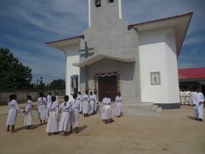 IMG 6013 300x225 Novo Mosteiro das Irmãs Clarissas apoia educação e saúde em Maliana