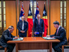 Ministru Defeza Timor-Leste no Austrália asina akordu kooperasaun