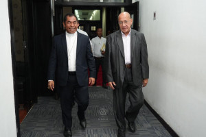  Governo reúne com o Cardeal Virgílio do Carmo da Silva e representante da Santa Sé em Timor Leste