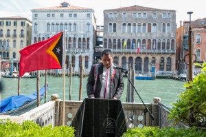 438162996 293420143814321 7226645698593547958 n 300x199 Primeiro Ministro inaugura Pavilhão de Timor Leste na Bienal de Veneza