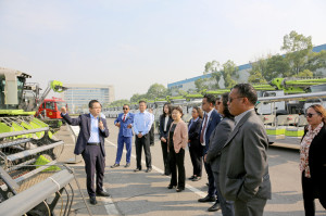 463748660 122208308474030366 1338015029920532339 n 300x199 A delegation from the Ministry of State Administration and Municipal Authorities Expand Agricultural Cooperation and Local Development in Hunan, China