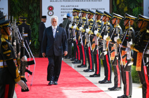 464064181 416468781509456 2779984852574413225 n 300x199 Prime Minister attends the inauguration of Indonesian President Prabowo Subianto