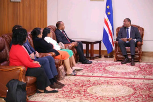  Vice Ministro dos Assuntos Parlamentares reforça laços bilaterais em visita oficial a Cabo Verde