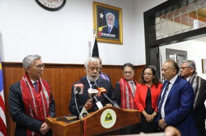 475832349 484558468029910 8499815992414966103 n 300x199 Visit of Malaysian Minister of Investment, Trade and Industry strengthens economic cooperation with Timor Leste