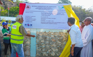 573013219 703791202777211 1657594100474398302 n 300x183 Prime Minister launches road rehabilitation, water supply reinforcement and inaugurates desalination system in Lautém