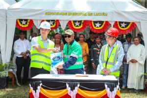 574916890 704044642751867 5524719152201762163 n 300x199 Prime Minister launches road rehabilitation, water supply reinforcement and inaugurates desalination system in Lautém