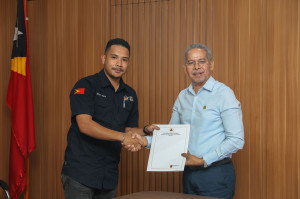 689055279 122283250856075554 8392234528919764556 n 300x199 Government signs contract to expand digital connectivity to 450 village headquarters nationwide
