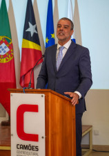 814660975 2696348964117856 831902380887628873 n 158x225 Primeiro Ministro apresenta em Díli Mauberíadas, mais de 50 anos após a sua primeira publicação