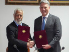 ver mais: Timor-Leste e Austrália assinam novo Quadro de Cooperação em Defesa e anunciam apoio de 62 milhões de dólares australianos Timor-Leste e Austrália assinam novo Quadro de Cooperação em Defesa e anunciam apoio de 62 milhões de dólares australianos